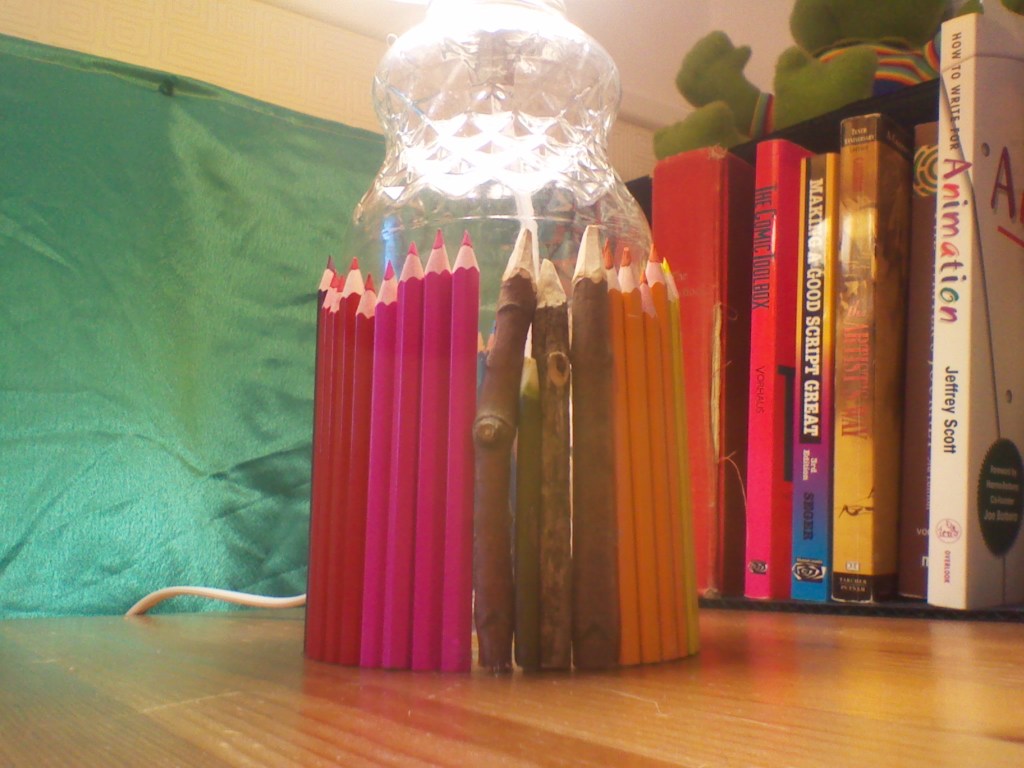 dollarama pencil crayons, twigs, lamp, lamp shade, diy lamp