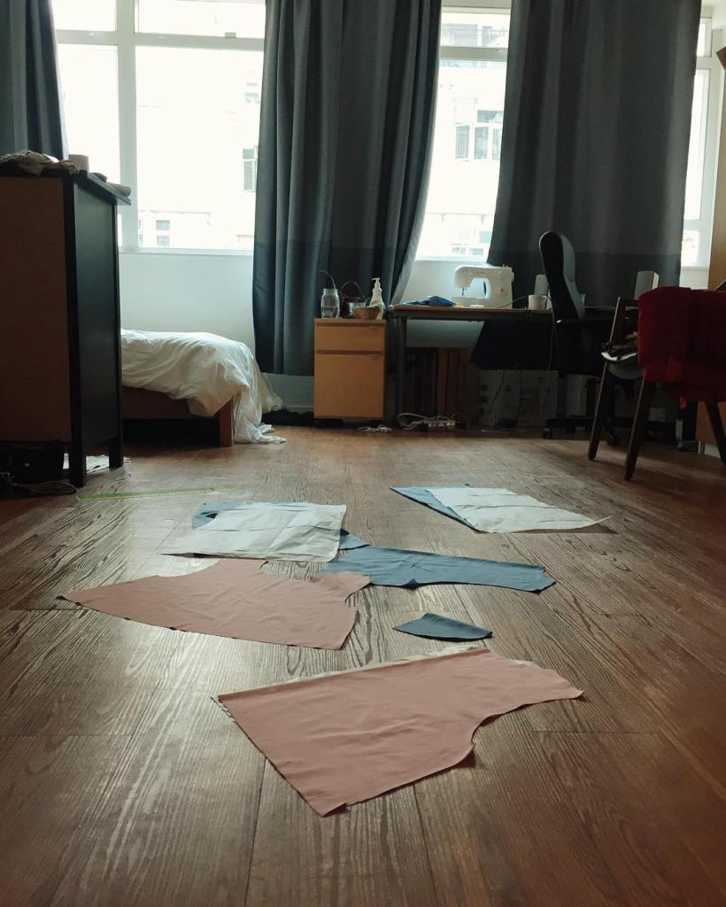 Don't you hate that fabric dust that gets everywhere when you cut fabric?