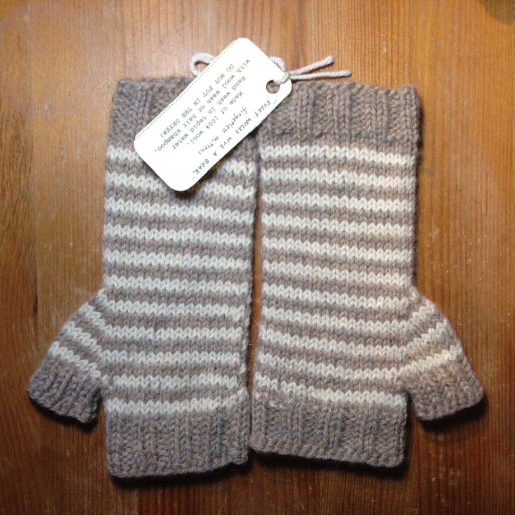 fingerless mittens!